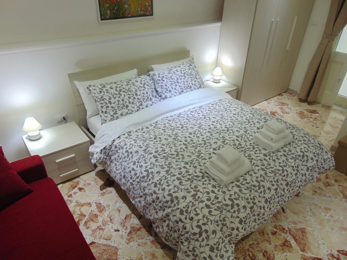 B&B A Casa Di Paola Лечче Екстер'єр фото